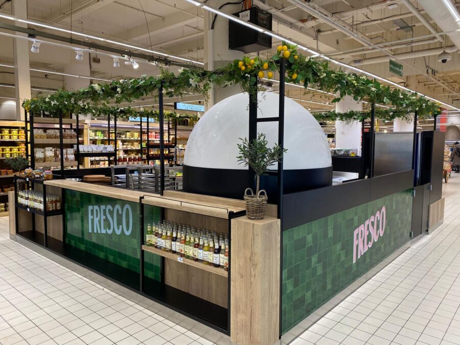 Stand et équipement pour la vente en grande surface